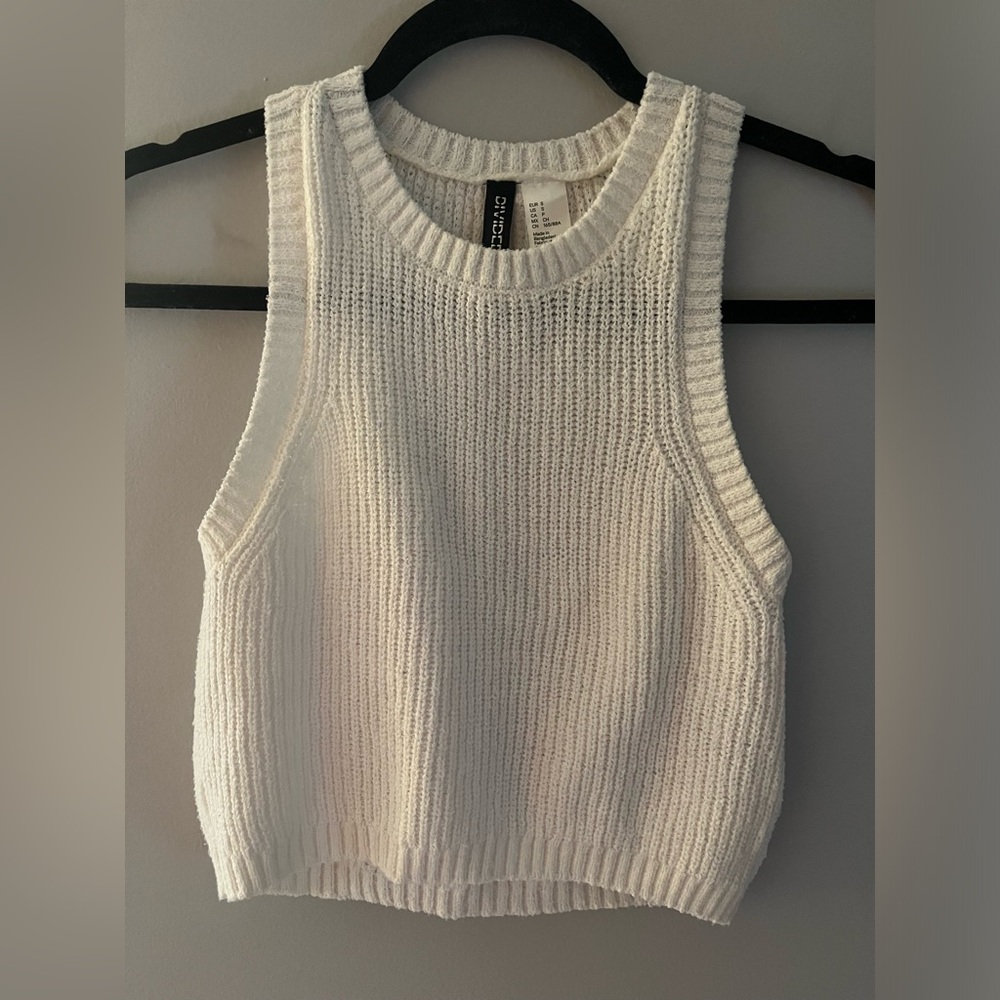 Cropped white sweater tank